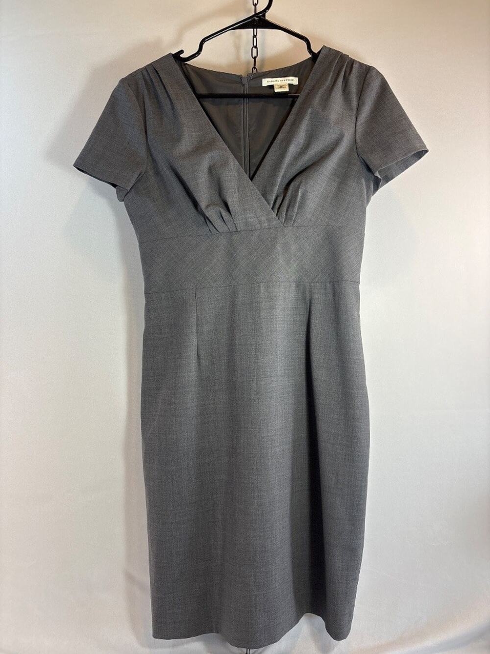 Banana Republic Petite 4P Gray Wool Sheath Dress Classic Career Work Academia